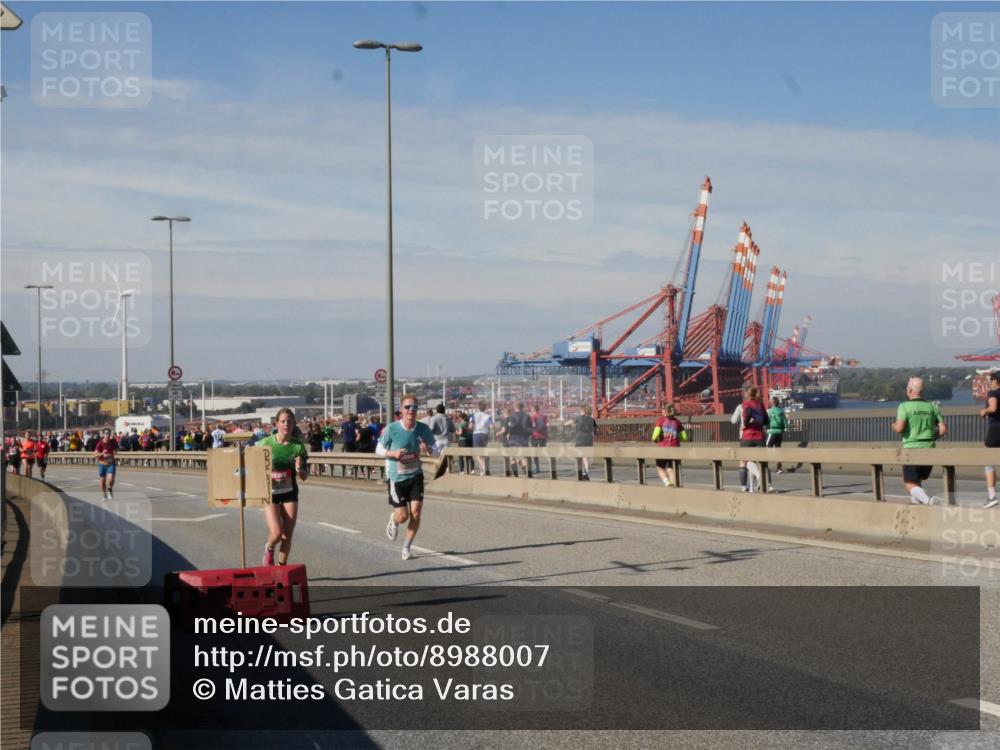 03.10.2025 - Köhlbrandbrückenlauf Matties Gatica Varas http://msf.ph/oto/8988007 03.10.2025 12:32:54 Position 2  meine-sportfotos.de