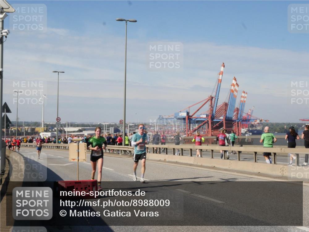 03.10.2025 - Köhlbrandbrückenlauf Matties Gatica Varas http://msf.ph/oto/8988009 03.10.2025 12:32:54 Position 2  meine-sportfotos.de