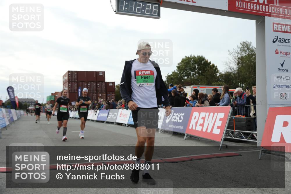 03.10.2025 - Köhlbrandbrückenlauf Yannick Fuchs http://msf.ph/oto/8988011 03.10.2025 16:12:24 Ziel 7654, 7688, 8501, 8901, 9060, 9061, 9359, 9454, 9677 meine-sportfotos.de