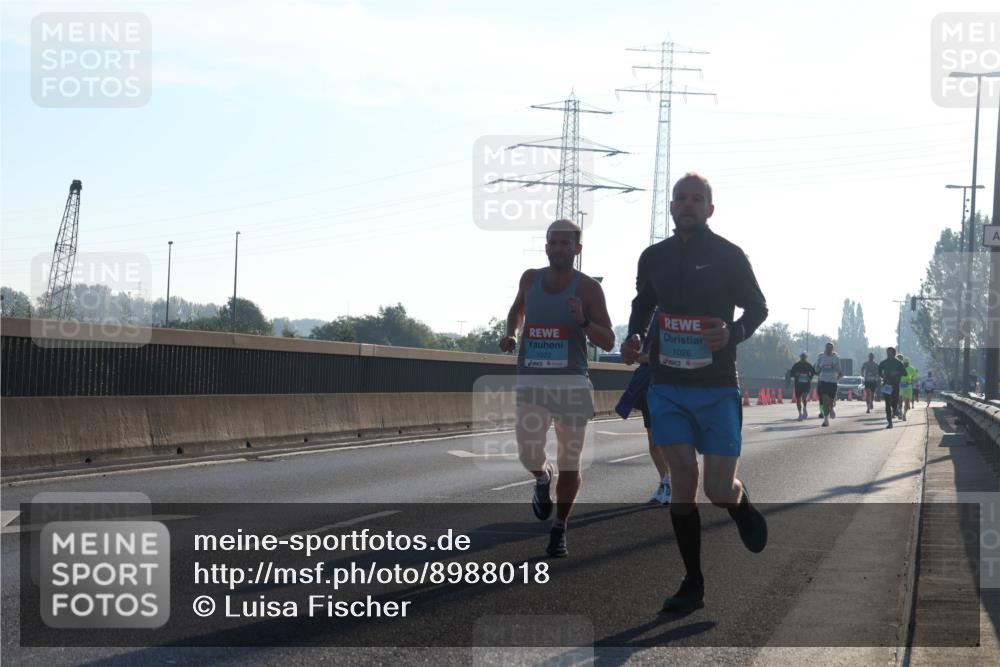 03.10.2025 - Köhlbrandbrückenlauf Luisa Fischer http://msf.ph/oto/8988018 03.10.2025 10:11:00 Position 3 1022, 1026 meine-sportfotos.de