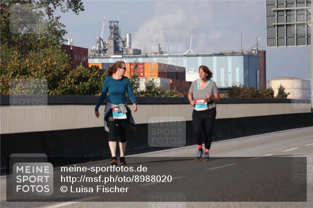 03.10.2025 - Köhlbrandbrückenlauf Luisa Fischer http://msf.ph/oto/8988020 03.10.2025 11:23:41 Position 3  meine-sportfotos.de