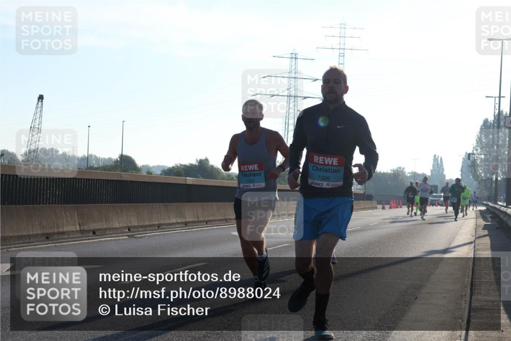 03.10.2025 - Köhlbrandbrückenlauf Luisa Fischer http://msf.ph/oto/8988024 03.10.2025 10:11:01 Position 3 1022, 1026 meine-sportfotos.de