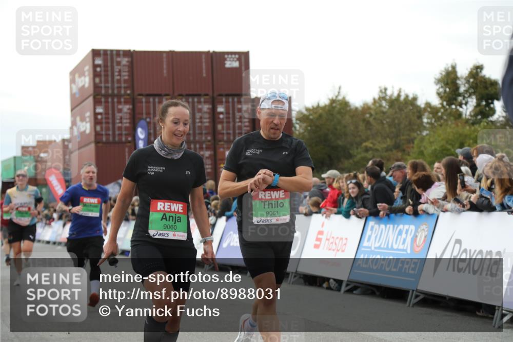 03.10.2025 - Köhlbrandbrückenlauf Yannick Fuchs http://msf.ph/oto/8988031 03.10.2025 16:12:25 Ziel 7203, 7654, 7688, 8901, 9060, 9061, 9359, 9454, 9677, 9706 meine-sportfotos.de