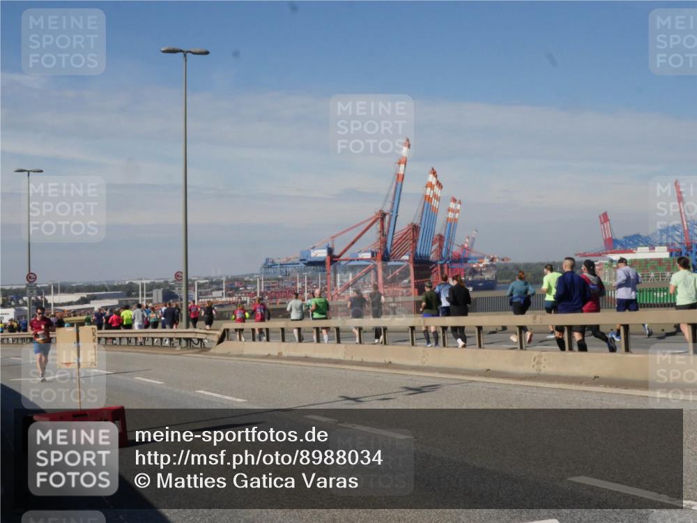 03.10.2025 - Köhlbrandbrückenlauf Matties Gatica Varas http://msf.ph/oto/8988034 03.10.2025 12:32:58 Position 2  meine-sportfotos.de