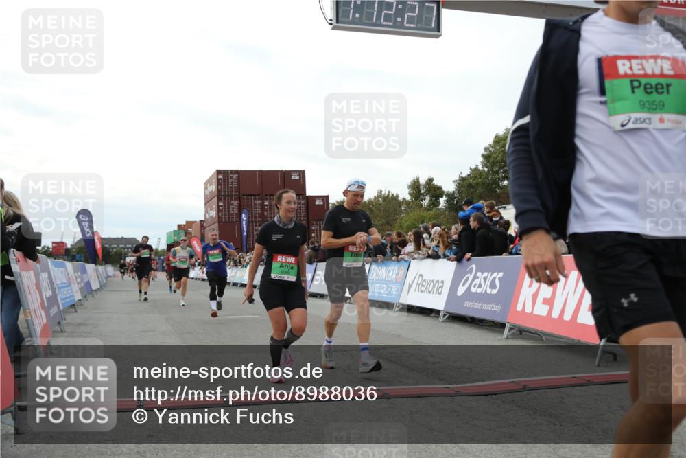 03.10.2025 - Köhlbrandbrückenlauf Yannick Fuchs http://msf.ph/oto/8988036 03.10.2025 16:12:25 Ziel 7203, 7654, 7688, 8901, 9060, 9061, 9359, 9454, 9677, 9706 meine-sportfotos.de