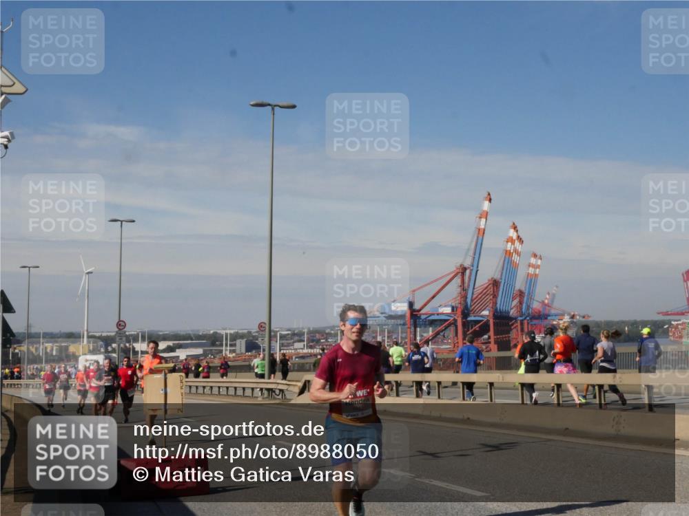 03.10.2025 - Köhlbrandbrückenlauf Matties Gatica Varas http://msf.ph/oto/8988050 03.10.2025 12:33:03 Position 2  meine-sportfotos.de