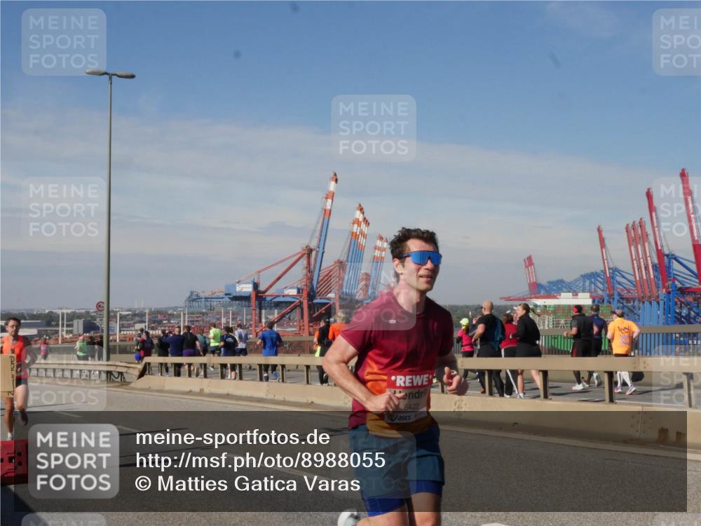 03.10.2025 - Köhlbrandbrückenlauf Matties Gatica Varas http://msf.ph/oto/8988055 03.10.2025 12:33:04 Position 2 6422 meine-sportfotos.de