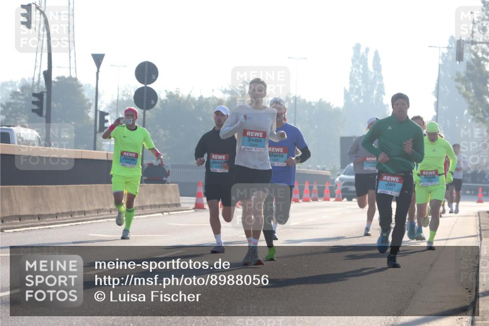 03.10.2025 - Köhlbrandbrückenlauf Luisa Fischer http://msf.ph/oto/8988056 03.10.2025 10:11:04 Position 3 3209, 1057, 1062, 1187 meine-sportfotos.de