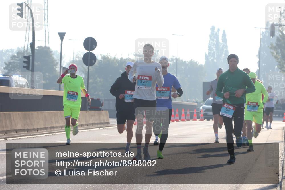 03.10.2025 - Köhlbrandbrückenlauf Luisa Fischer http://msf.ph/oto/8988062 03.10.2025 10:11:04 Position 3 3209, 1057, 1062, 1187 meine-sportfotos.de