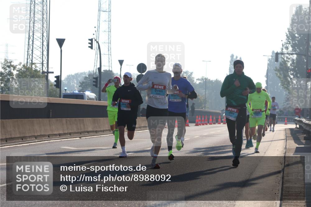 03.10.2025 - Köhlbrandbrückenlauf Luisa Fischer http://msf.ph/oto/8988092 03.10.2025 10:11:06 Position 3 3209, 1057 meine-sportfotos.de