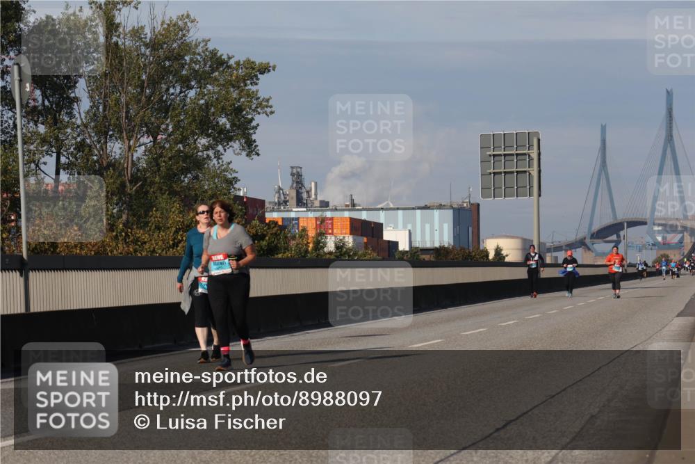 03.10.2025 - Köhlbrandbrückenlauf Luisa Fischer http://msf.ph/oto/8988097 03.10.2025 11:23:47 Position 3  meine-sportfotos.de