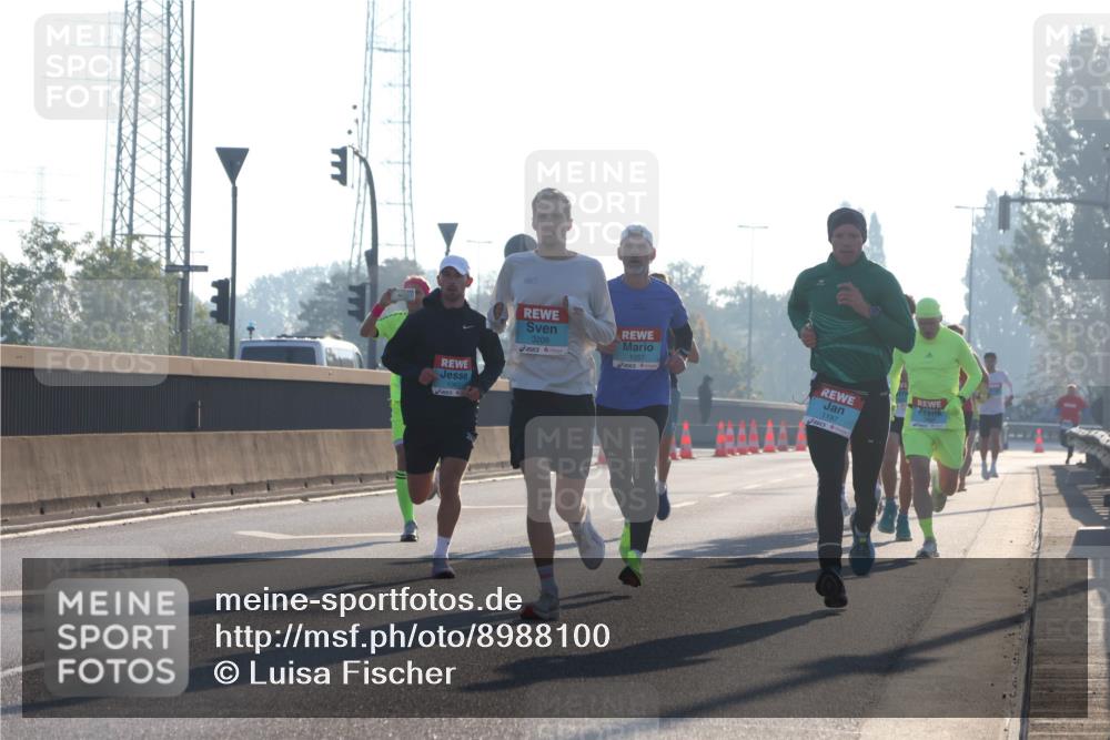 03.10.2025 - Köhlbrandbrückenlauf Luisa Fischer http://msf.ph/oto/8988100 03.10.2025 10:11:06 Position 3 3209, 1057, 1062, 1187 meine-sportfotos.de