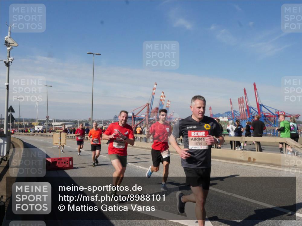 03.10.2025 - Köhlbrandbrückenlauf Matties Gatica Varas http://msf.ph/oto/8988101 03.10.2025 12:33:11 Position 2 5786 meine-sportfotos.de
