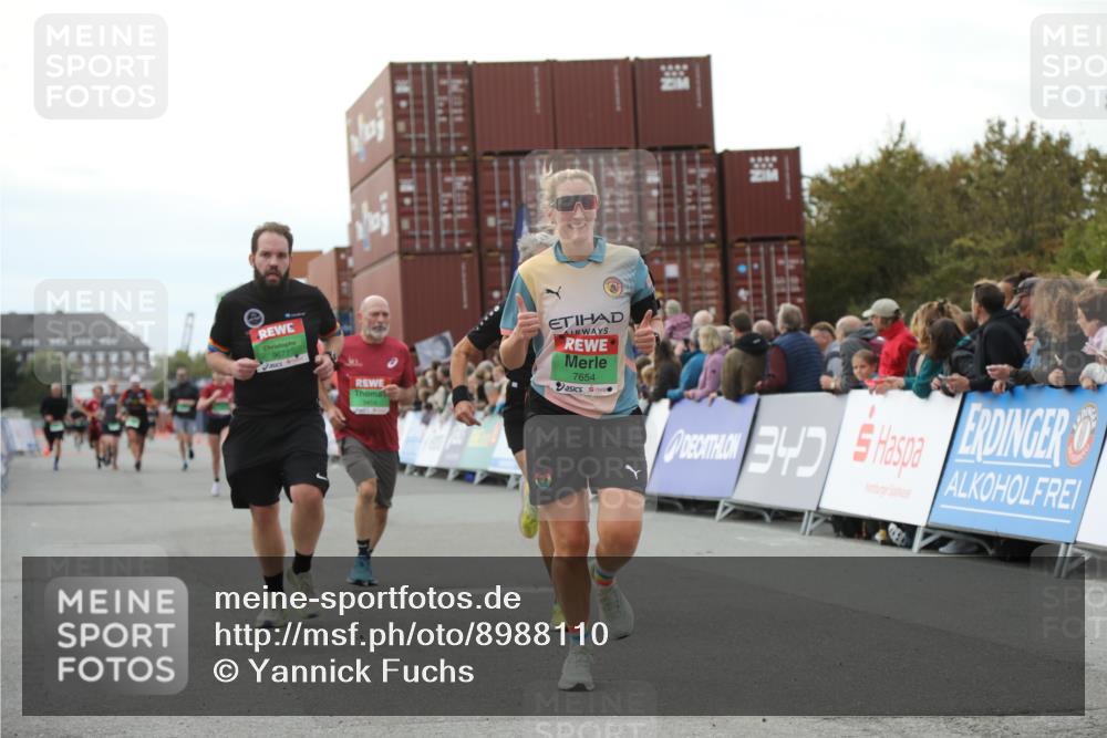 03.10.2025 - Köhlbrandbrückenlauf Yannick Fuchs http://msf.ph/oto/8988110 03.10.2025 16:12:28 Ziel 7203, 7654, 7688, 8901, 9060, 9061, 9454, 9677, 9706 meine-sportfotos.de