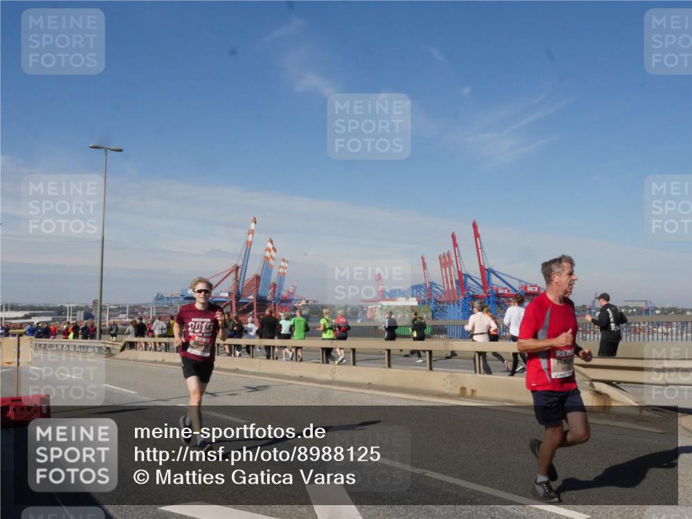 03.10.2025 - Köhlbrandbrückenlauf Matties Gatica Varas http://msf.ph/oto/8988125 03.10.2025 12:33:15 Position 2 2015 meine-sportfotos.de