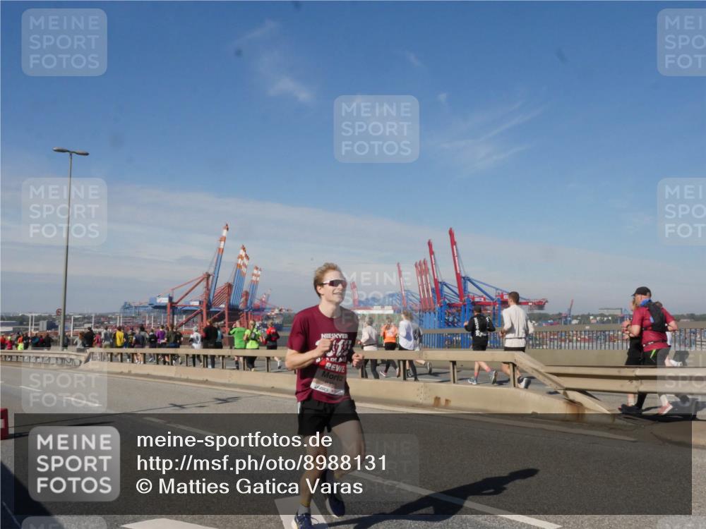 03.10.2025 - Köhlbrandbrückenlauf Matties Gatica Varas http://msf.ph/oto/8988131 03.10.2025 12:33:16 Position 2 1 meine-sportfotos.de