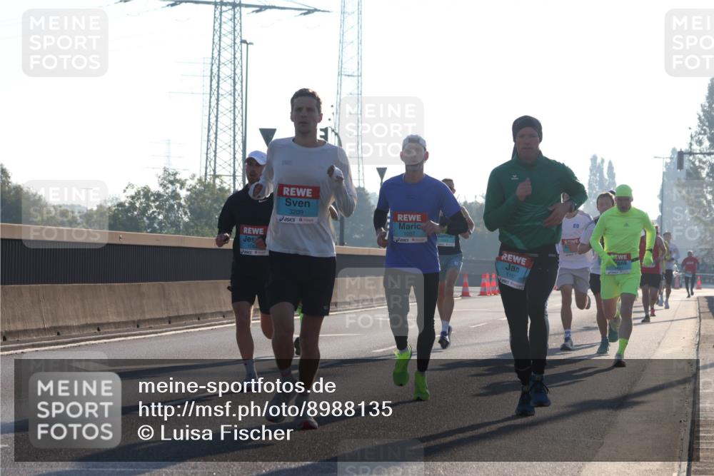 03.10.2025 - Köhlbrandbrückenlauf Luisa Fischer http://msf.ph/oto/8988135 03.10.2025 10:11:08 Position 3 106, 3209, 1057, 1187 meine-sportfotos.de