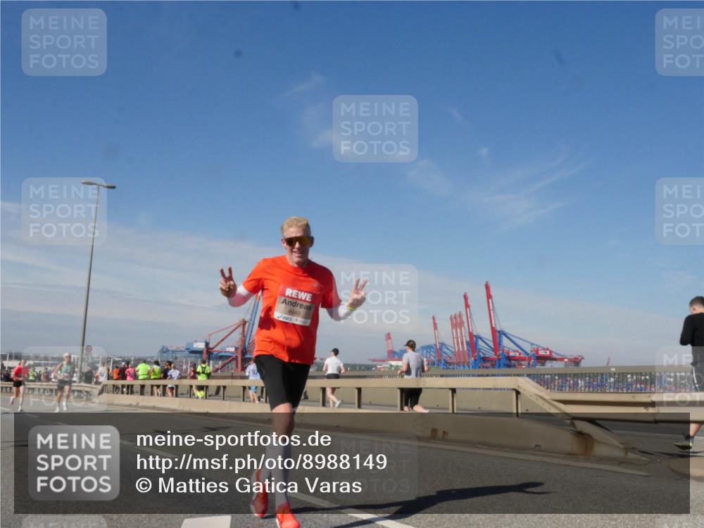 03.10.2025 - Köhlbrandbrückenlauf Matties Gatica Varas http://msf.ph/oto/8988149 03.10.2025 12:33:28 Position 2 174, 4040 meine-sportfotos.de