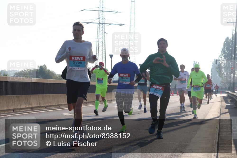 03.10.2025 - Köhlbrandbrückenlauf Luisa Fischer http://msf.ph/oto/8988152 03.10.2025 10:11:09 Position 3 3209, 1057, 1187 meine-sportfotos.de