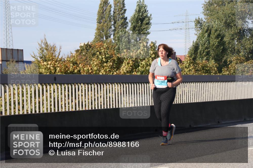 03.10.2025 - Köhlbrandbrückenlauf Luisa Fischer http://msf.ph/oto/8988166 03.10.2025 11:23:51 Position 3 92 meine-sportfotos.de