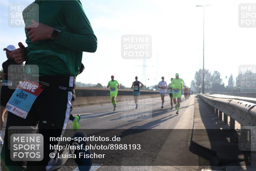 03.10.2025 - Köhlbrandbrückenlauf Luisa Fischer http://msf.ph/oto/8988193 03.10.2025 10:11:11 Position 3 1187 meine-sportfotos.de