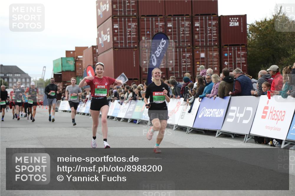 03.10.2025 - Köhlbrandbrückenlauf Yannick Fuchs http://msf.ph/oto/8988200 03.10.2025 16:12:31 Ziel 7203, 7502, 7654, 8901, 9454, 9677, 9706 meine-sportfotos.de