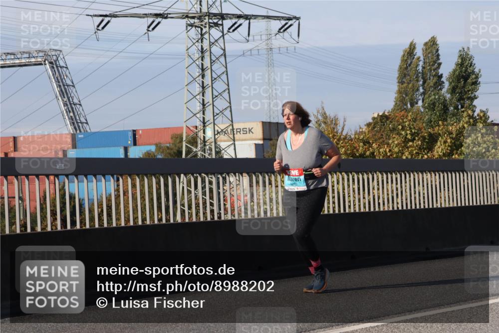 03.10.2025 - Köhlbrandbrückenlauf Luisa Fischer http://msf.ph/oto/8988202 03.10.2025 11:23:53 Position 3 780, 8892 meine-sportfotos.de