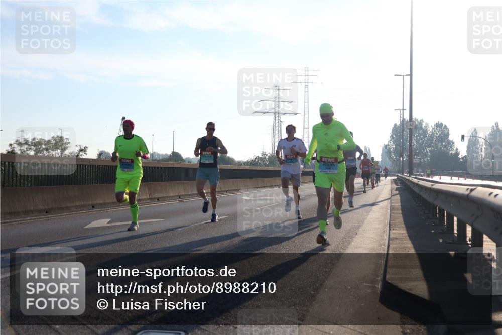 03.10.2025 - Köhlbrandbrückenlauf Luisa Fischer http://msf.ph/oto/8988210 03.10.2025 10:11:12 Position 3  meine-sportfotos.de