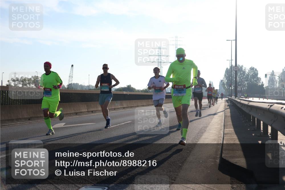 03.10.2025 - Köhlbrandbrückenlauf Luisa Fischer http://msf.ph/oto/8988216 03.10.2025 10:11:12 Position 3 3460 meine-sportfotos.de