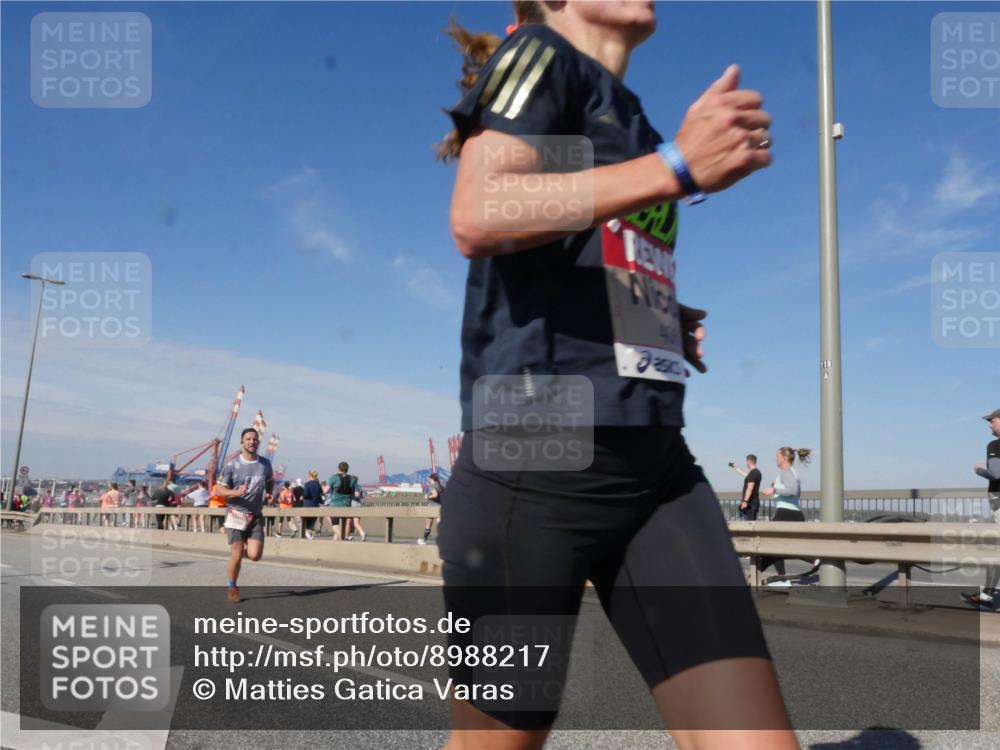03.10.2025 - Köhlbrandbrückenlauf Matties Gatica Varas http://msf.ph/oto/8988217 03.10.2025 12:33:45 Position 2 118, 50 meine-sportfotos.de