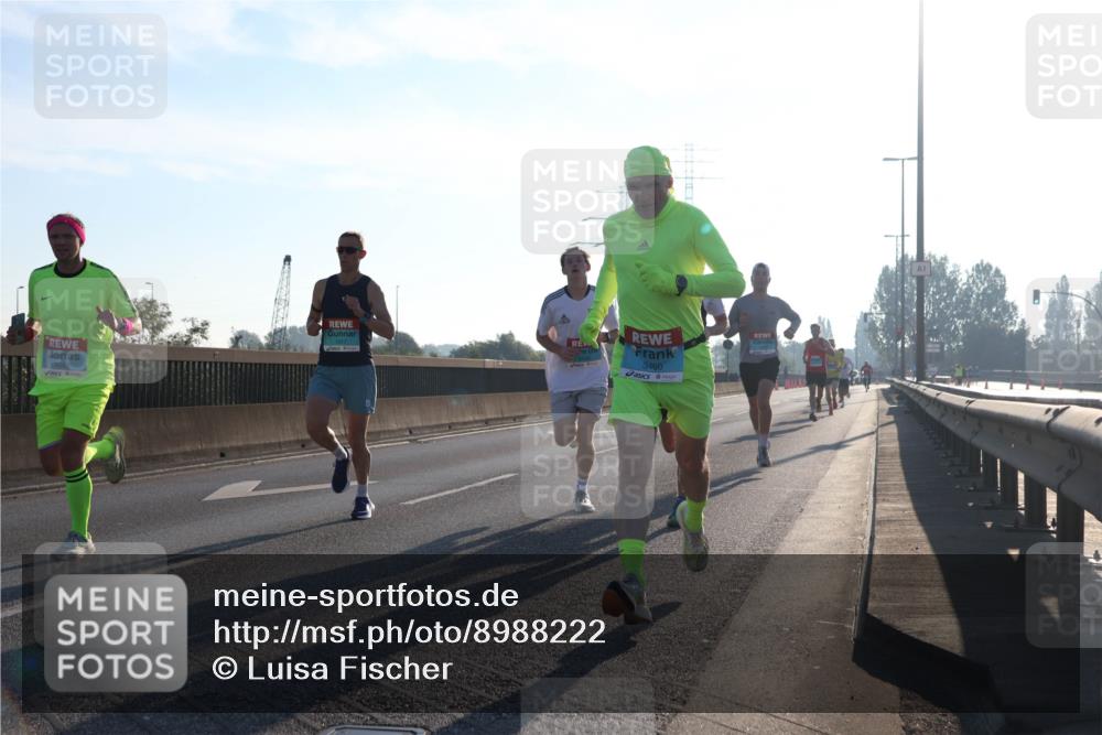 03.10.2025 - Köhlbrandbrückenlauf Luisa Fischer http://msf.ph/oto/8988222 03.10.2025 10:11:13 Position 3 3460 meine-sportfotos.de