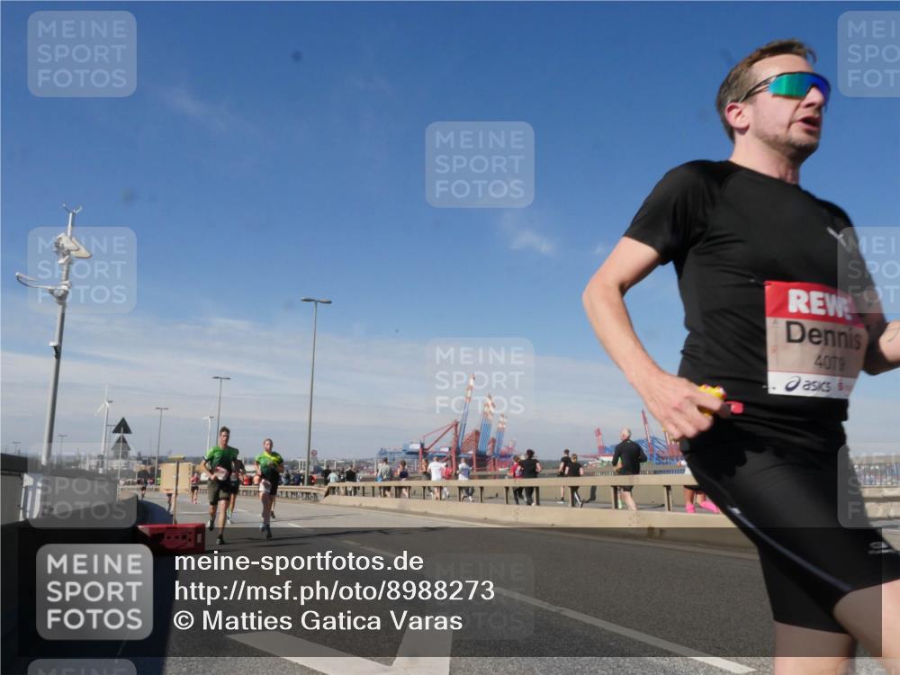 03.10.2025 - Köhlbrandbrückenlauf Matties Gatica Varas http://msf.ph/oto/8988273 03.10.2025 12:33:56 Position 2 4079 meine-sportfotos.de