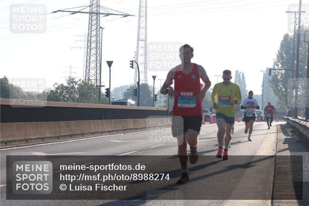 03.10.2025 - Köhlbrandbrückenlauf Luisa Fischer http://msf.ph/oto/8988274 03.10.2025 10:11:16 Position 3 3152 meine-sportfotos.de