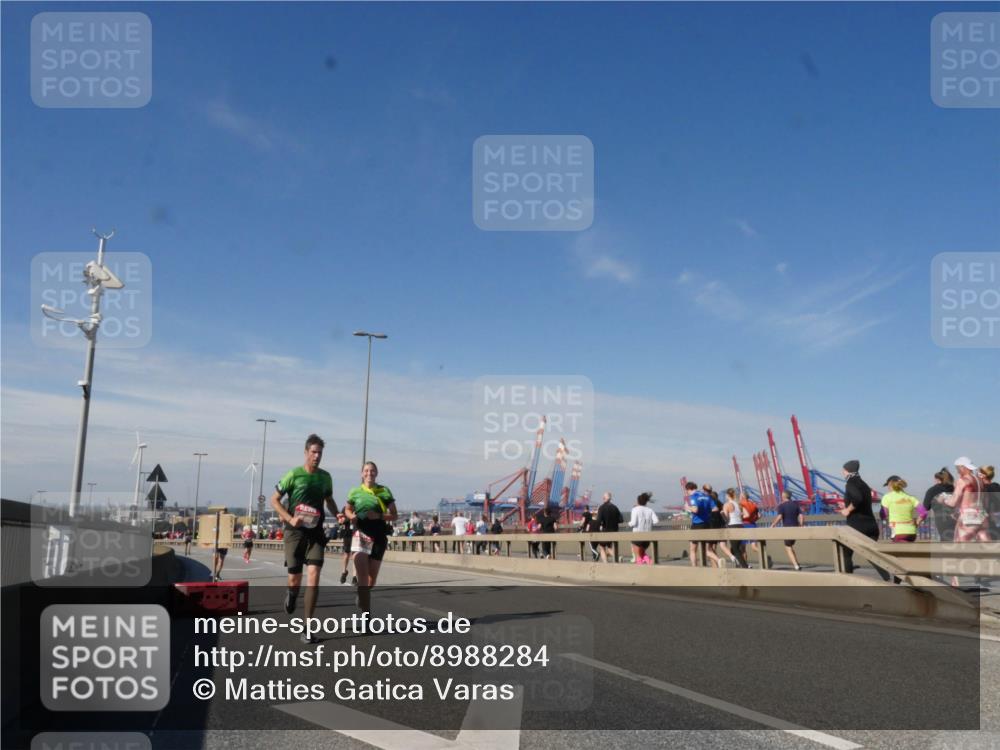 03.10.2025 - Köhlbrandbrückenlauf Matties Gatica Varas http://msf.ph/oto/8988284 03.10.2025 12:33:57 Position 2  meine-sportfotos.de
