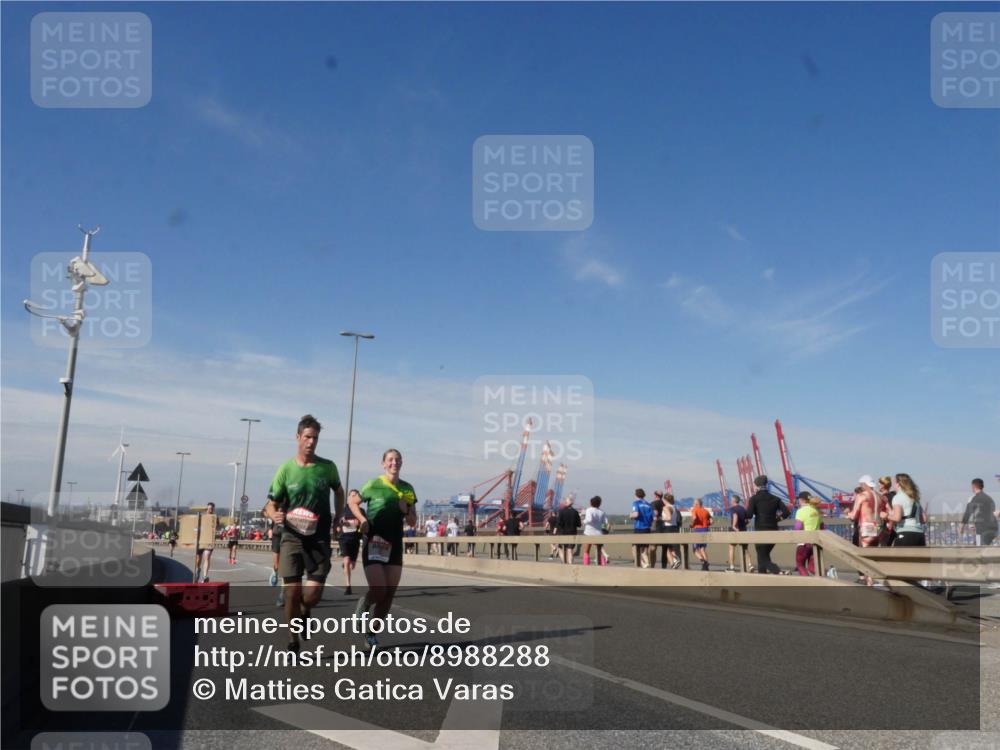 03.10.2025 - Köhlbrandbrückenlauf Matties Gatica Varas http://msf.ph/oto/8988288 03.10.2025 12:33:58 Position 2  meine-sportfotos.de