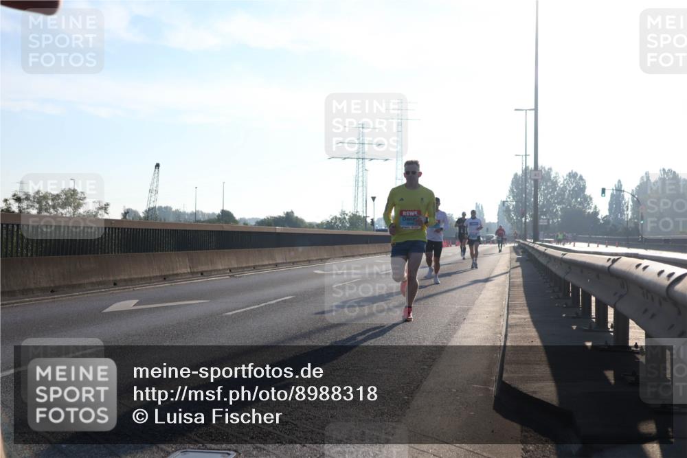 03.10.2025 - Köhlbrandbrückenlauf Luisa Fischer http://msf.ph/oto/8988318 03.10.2025 10:11:19 Position 3  meine-sportfotos.de