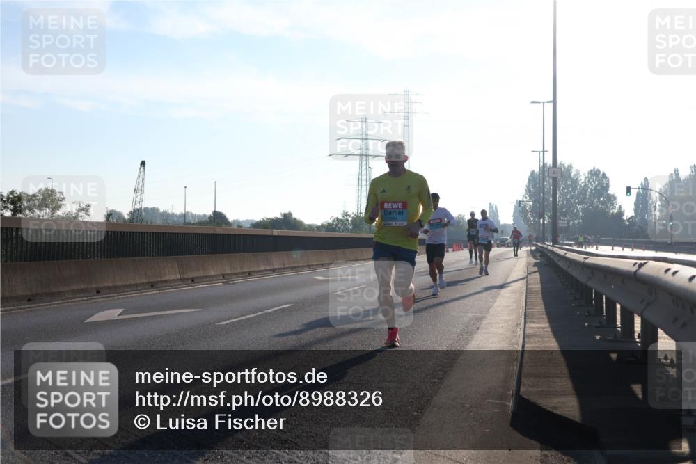 03.10.2025 - Köhlbrandbrückenlauf Luisa Fischer http://msf.ph/oto/8988326 03.10.2025 10:11:19 Position 3 1044 meine-sportfotos.de