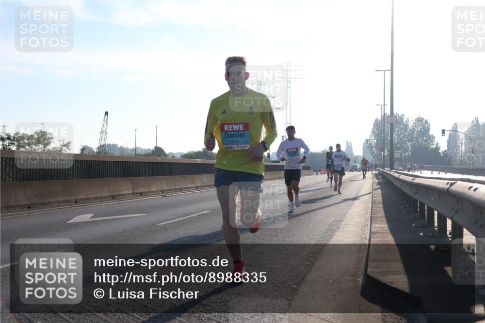 03.10.2025 - Köhlbrandbrückenlauf Luisa Fischer http://msf.ph/oto/8988335 03.10.2025 10:11:20 Position 3 1044 meine-sportfotos.de