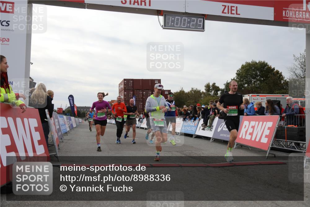 03.10.2025 - Köhlbrandbrückenlauf Yannick Fuchs http://msf.ph/oto/8988336 03.10.2025 16:00:27 Ziel 7027, 7105, 7116, 7202, 7287, 7301, 7327, 9188, 9189, 9240, 9391, 9491, 9717 meine-sportfotos.de