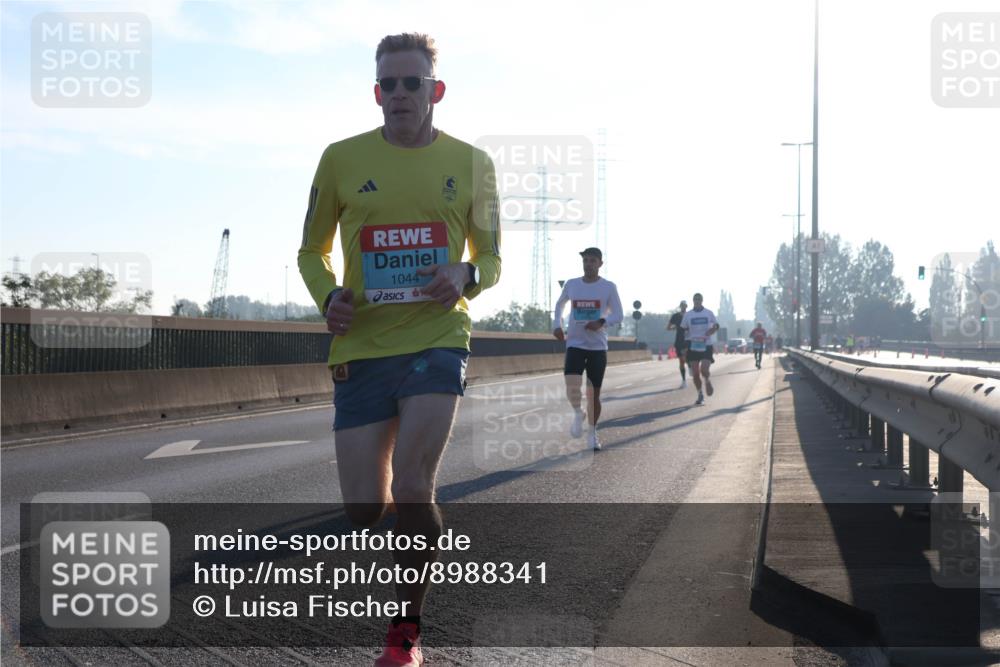 03.10.2025 - Köhlbrandbrückenlauf Luisa Fischer http://msf.ph/oto/8988341 03.10.2025 10:11:20 Position 3 1044 meine-sportfotos.de