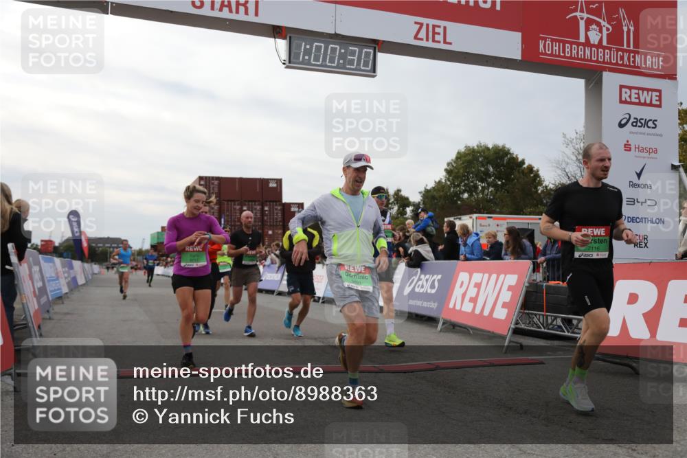 03.10.2025 - Köhlbrandbrückenlauf Yannick Fuchs http://msf.ph/oto/8988363 03.10.2025 16:00:28 Ziel 7027, 7116, 7202, 7287, 7327, 9188, 9189, 9240, 9391, 9491, 9717 meine-sportfotos.de