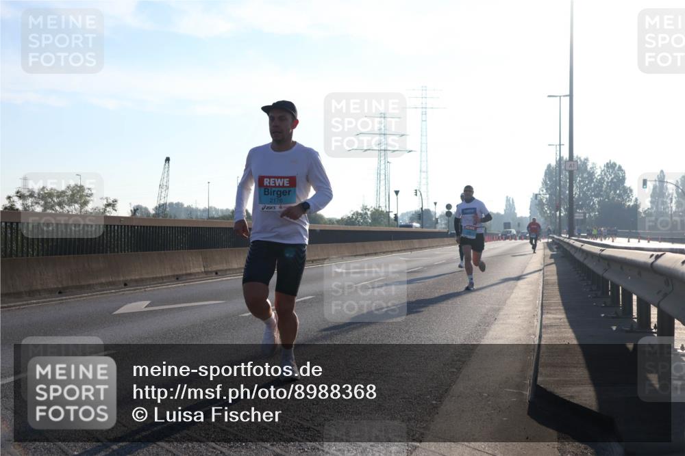 03.10.2025 - Köhlbrandbrückenlauf Luisa Fischer http://msf.ph/oto/8988368 03.10.2025 10:11:21 Position 3 2176 meine-sportfotos.de