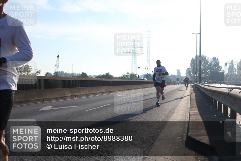 03.10.2025 - Köhlbrandbrückenlauf Luisa Fischer http://msf.ph/oto/8988380 03.10.2025 10:11:22 Position 3  meine-sportfotos.de
