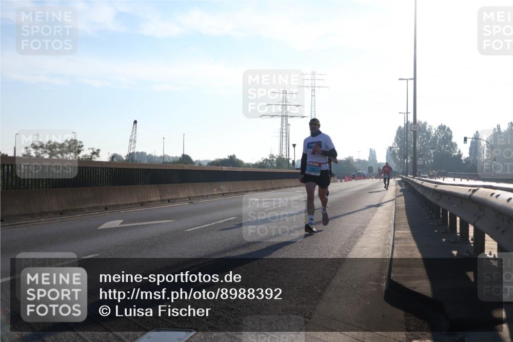 03.10.2025 - Köhlbrandbrückenlauf Luisa Fischer http://msf.ph/oto/8988392 03.10.2025 10:11:23 Position 3  meine-sportfotos.de