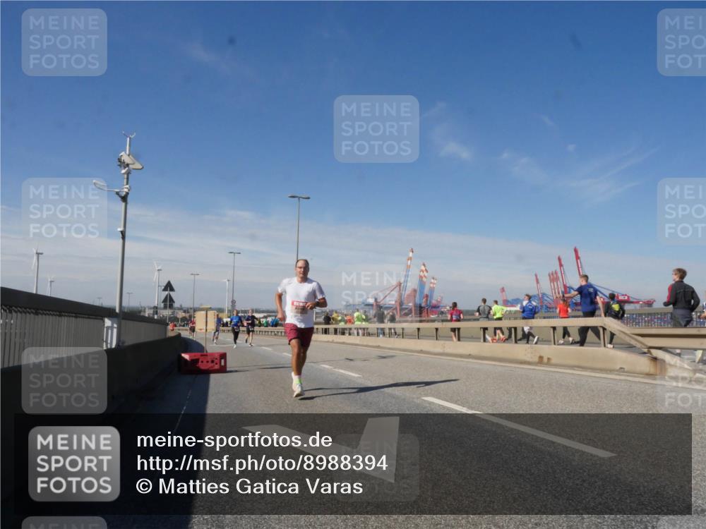 03.10.2025 - Köhlbrandbrückenlauf Matties Gatica Varas http://msf.ph/oto/8988394 03.10.2025 12:34:20 Position 2  meine-sportfotos.de