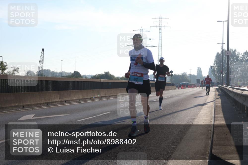 03.10.2025 - Köhlbrandbrückenlauf Luisa Fischer http://msf.ph/oto/8988402 03.10.2025 10:11:23 Position 3 3740, 1 meine-sportfotos.de