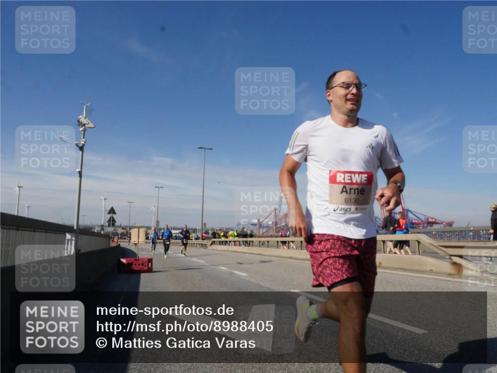 03.10.2025 - Köhlbrandbrückenlauf Matties Gatica Varas http://msf.ph/oto/8988405 03.10.2025 12:34:22 Position 2 6130 meine-sportfotos.de