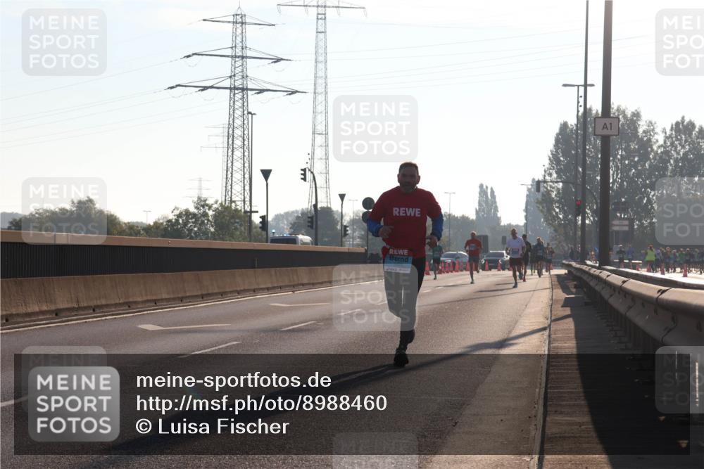03.10.2025 - Köhlbrandbrückenlauf Luisa Fischer http://msf.ph/oto/8988460 03.10.2025 10:11:28 Position 3 3401, 1 meine-sportfotos.de