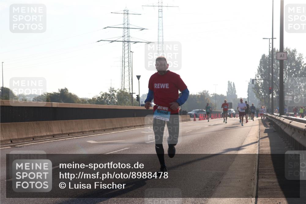 03.10.2025 - Köhlbrandbrückenlauf Luisa Fischer http://msf.ph/oto/8988478 03.10.2025 10:11:29 Position 3 3401, 1 meine-sportfotos.de