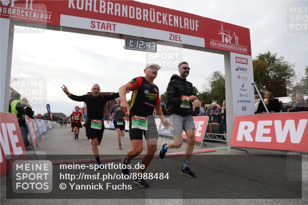 03.10.2025 - Köhlbrandbrückenlauf Yannick Fuchs http://msf.ph/oto/8988484 03.10.2025 16:12:41 Ziel 7457, 7482, 7502, 8957, 8960, 8979, 8982, 9296, 9300, 9307, 9420 meine-sportfotos.de